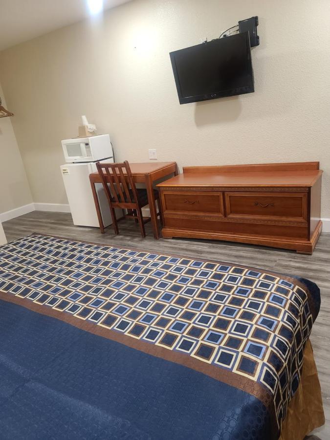 Majestic Inn & Suites Klamath Falls Exteriör bild